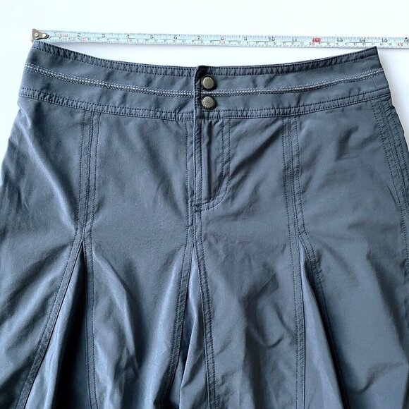 Title Nine Gray Swingtastic Skort 17" Size 2 Built-in Shorts Zip Pockets UPF 50+ - Picture 8 of 10